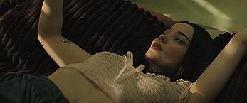 Actress - Dove Cameron: Movie - 56 Days